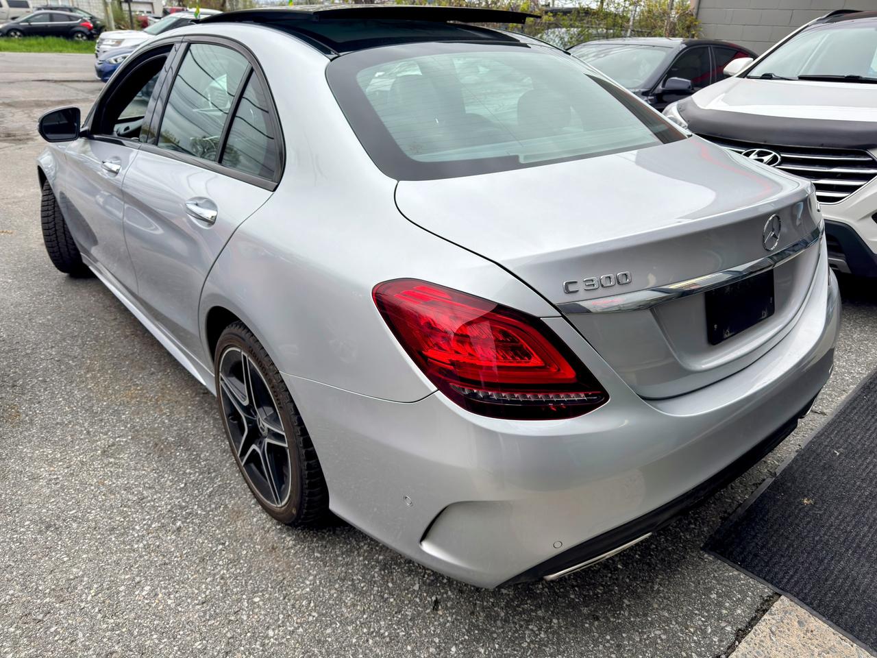 2019 Mercedes-Benz C-Class C300 Photo
