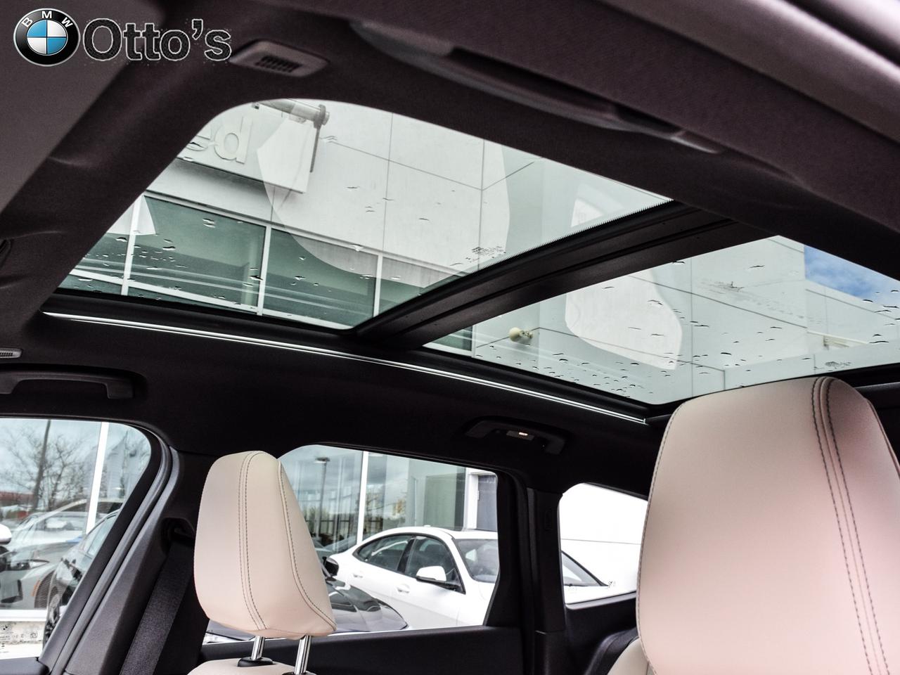 2025 BMW X1 xDrive28i Photo
