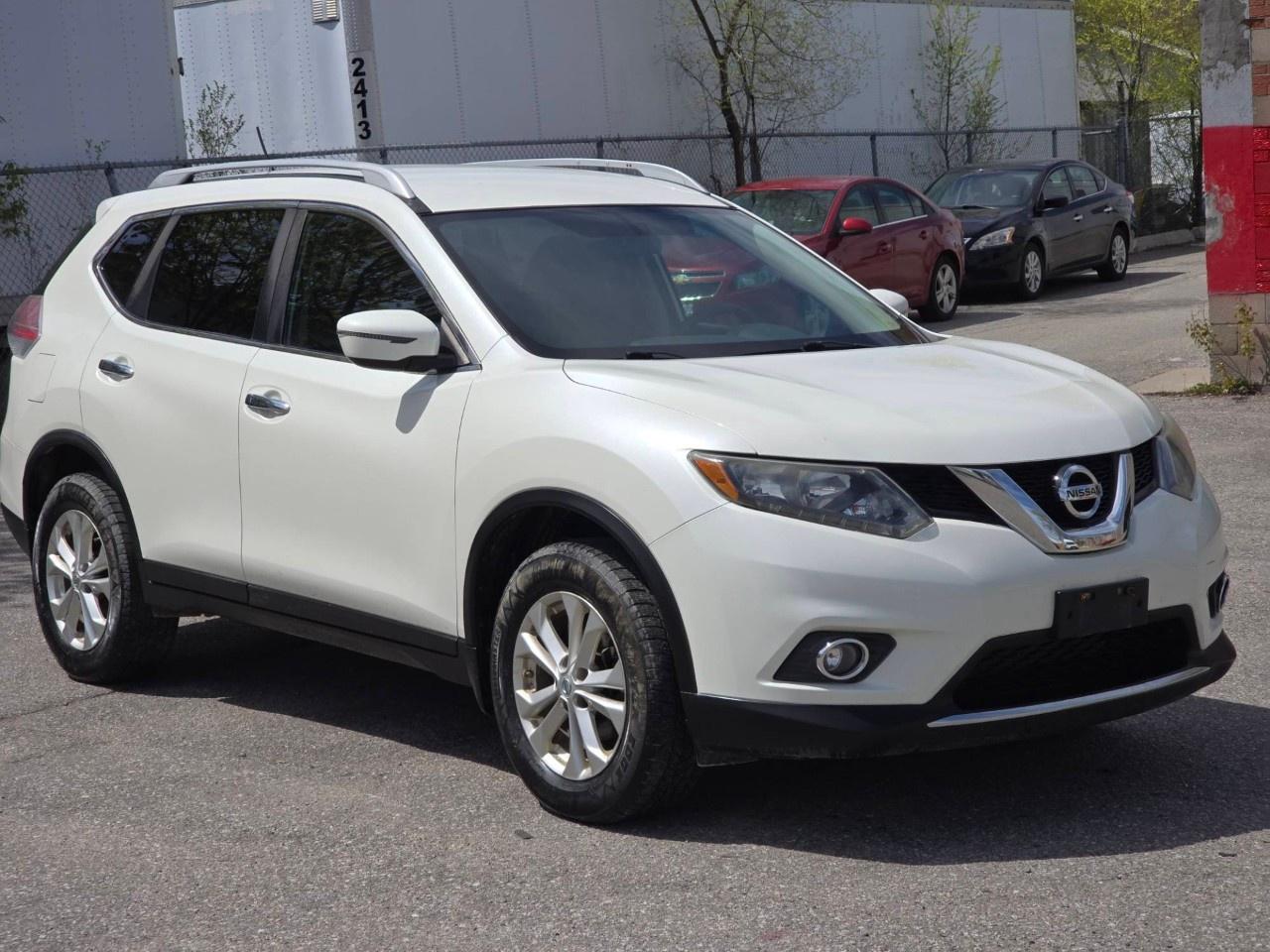 2016 Nissan Rogue AWD 4dr SV Photo