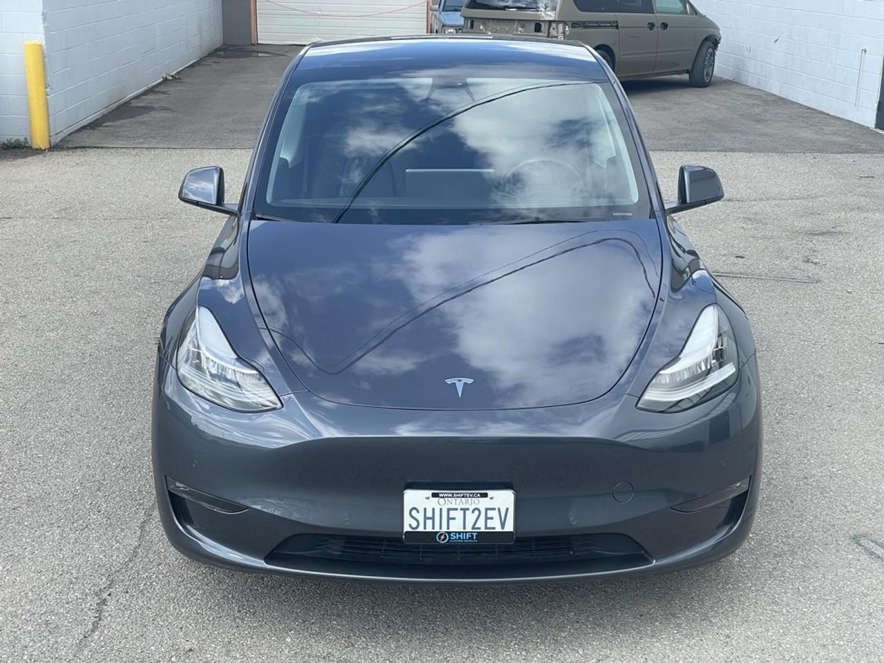 2022 Tesla Model Y LR AWD   Tow PKG! Clean CARFAX! No Additional Fees Photo