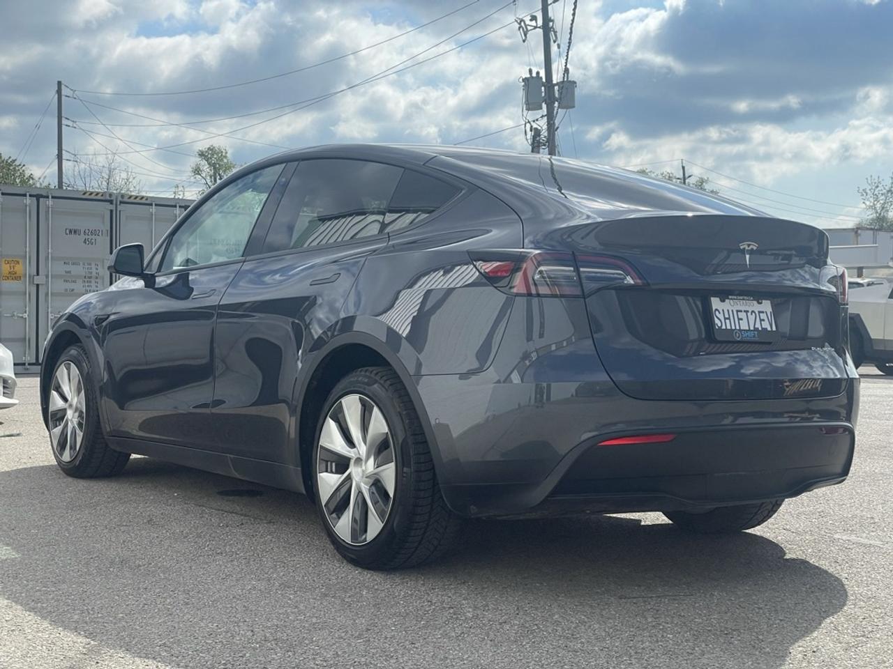 2022 Tesla Model Y LR AWD   Tow PKG! Clean CARFAX! No Additional Fees Photo