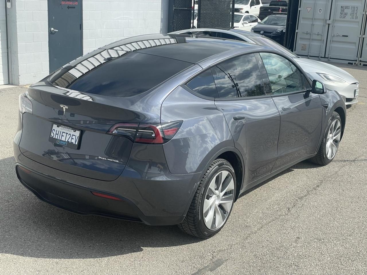 2022 Tesla Model Y LR AWD   Tow PKG! Clean CARFAX! No Additional Fees Photo