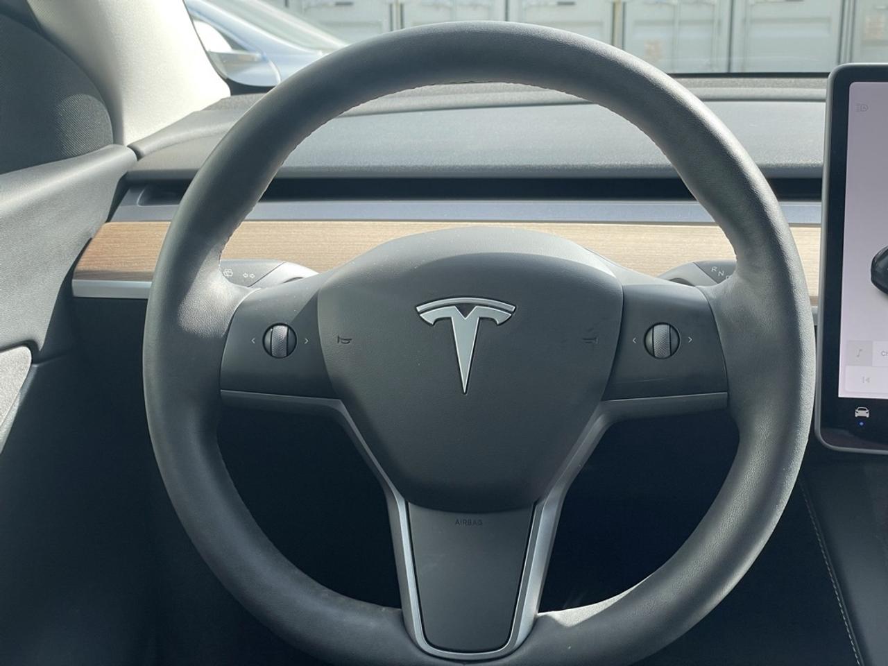 2022 Tesla Model Y LR AWD   Tow PKG! Clean CARFAX! No Additional Fees Photo