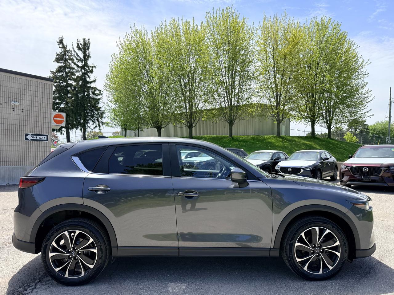2024 Mazda CX-5 GS w/o CD 4dr i-ACTIV All-Wheel Drive Sport Utility Photo