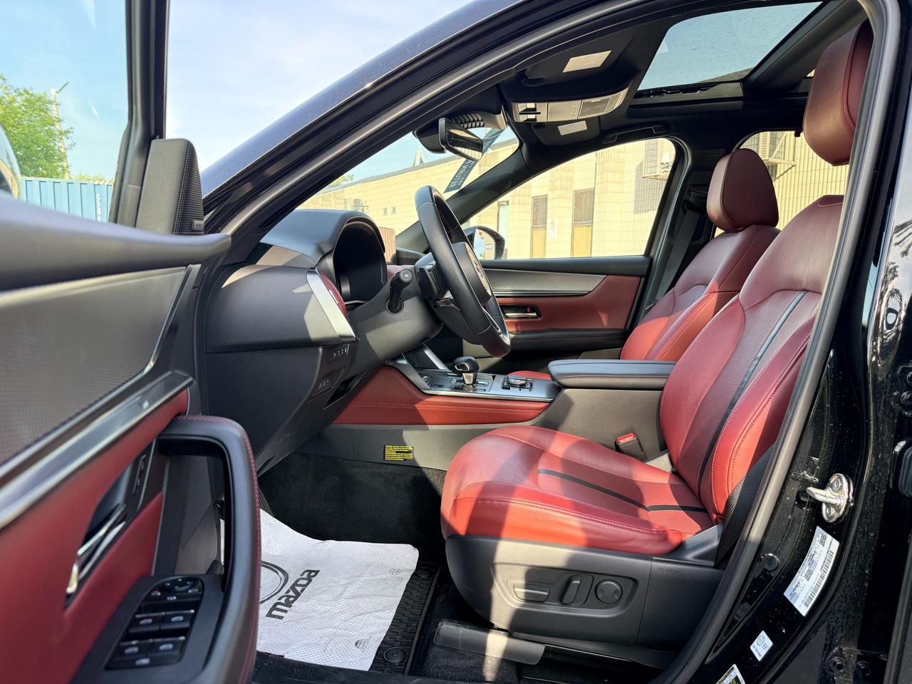 2025 Mazda CX-70 PHEV GT 4dr i-ACTIV All-Wheel Drive Sport Utility Photo4