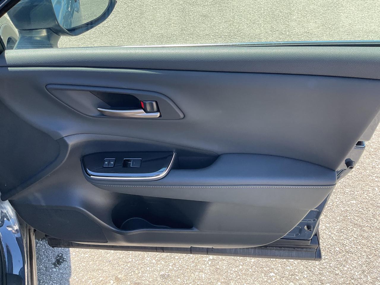 2025 Toyota Crown Limited 4dr Sedan Photo