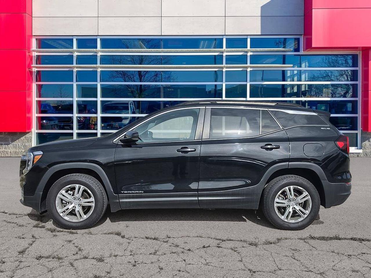2022 GMC Terrain SLE | New Tires | Good Brakes | Great Condition | Blind-Spot Monitor | CarPlay | Android Auto | Photo