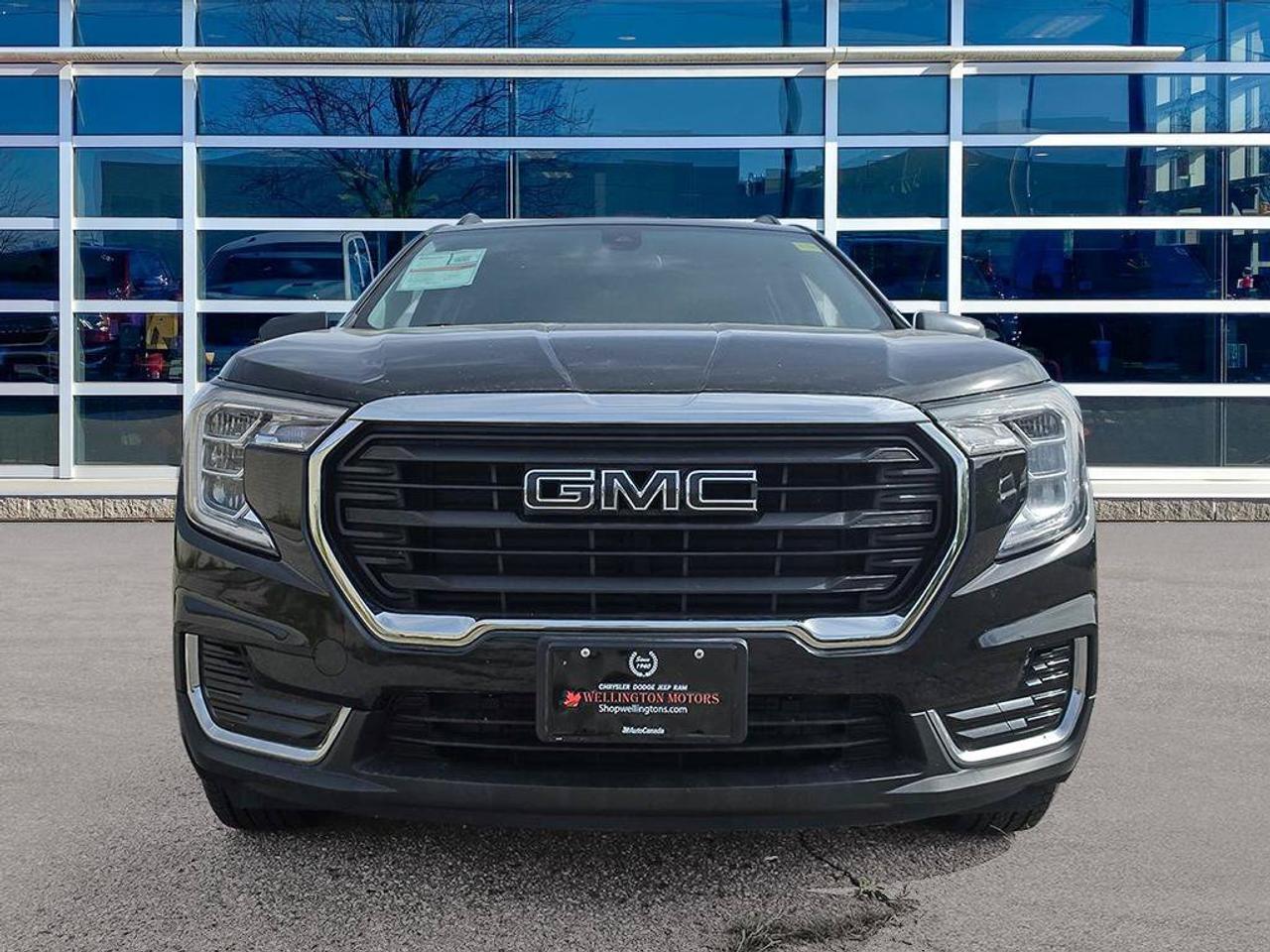 2022 GMC Terrain SLE | New Tires | Good Brakes | Great Condition | Blind-Spot Monitor | CarPlay | Android Auto | Photo