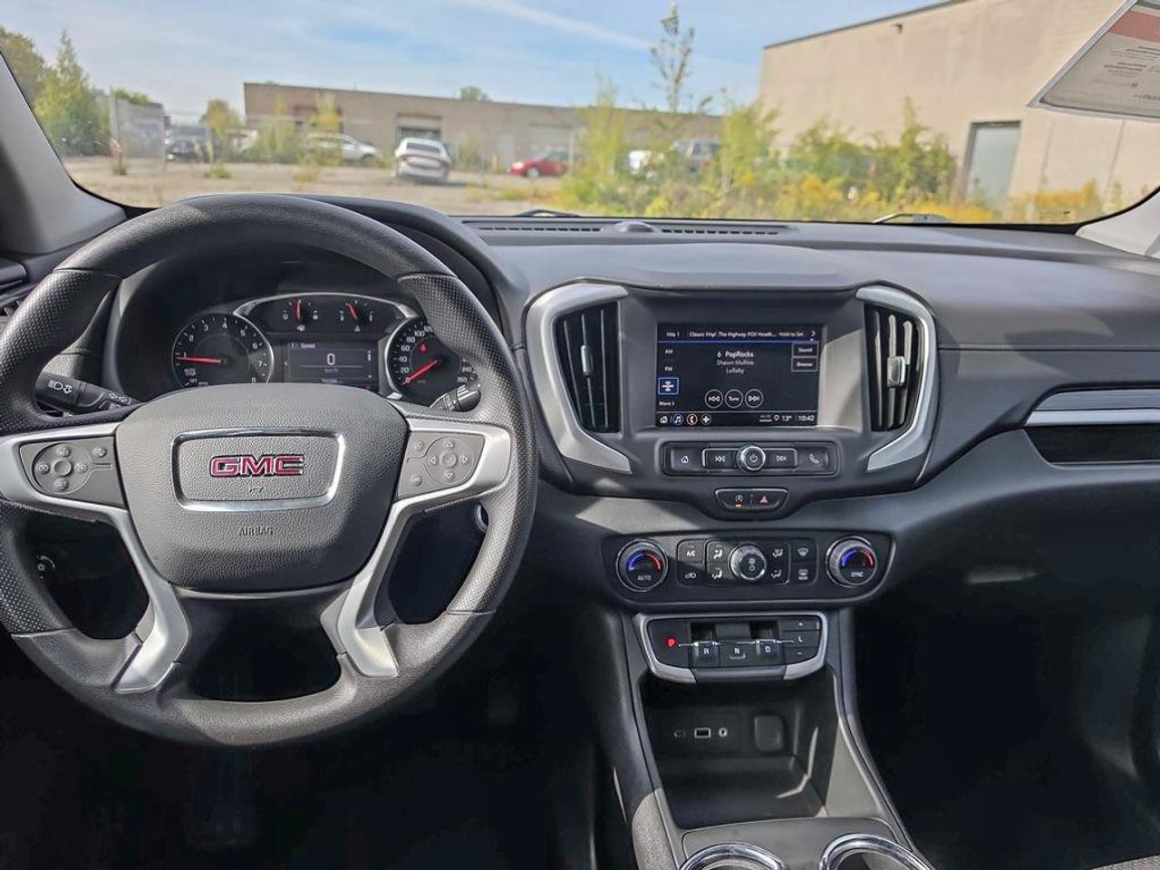 2022 GMC Terrain SLE | New Tires | Good Brakes | Great Condition | Blind-Spot Monitor | CarPlay | Android Auto | Photo