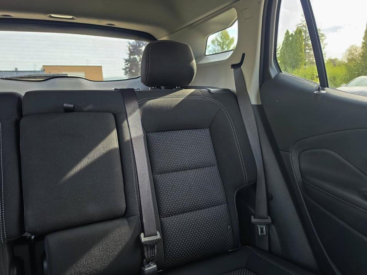 2022 GMC Terrain SLE | New Tires | Good Brakes | Great Condition | Blind-Spot Monitor | CarPlay | Android Auto | Photo