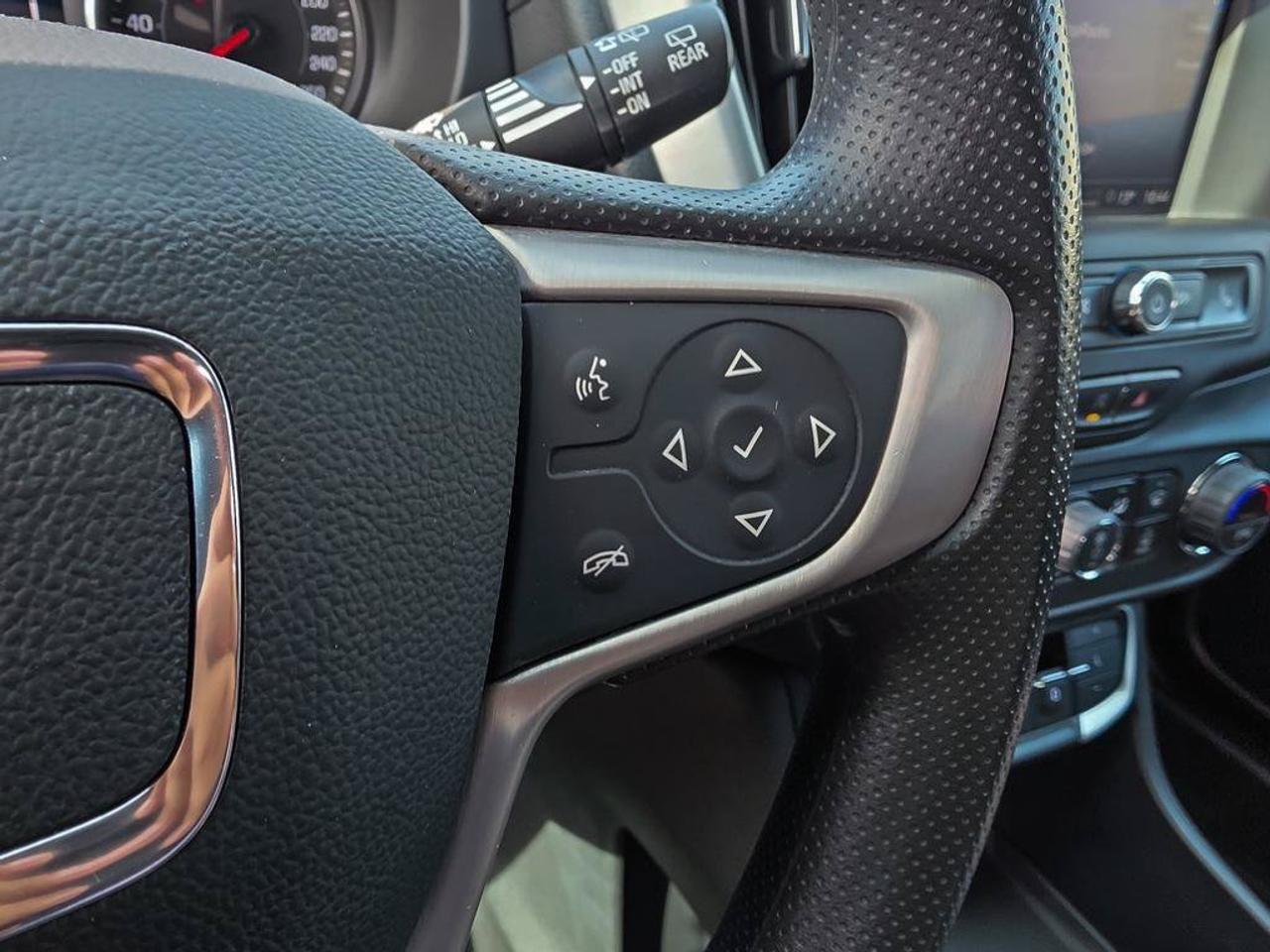 2022 GMC Terrain SLE | New Tires | Good Brakes | Great Condition | Blind-Spot Monitor | CarPlay | Android Auto | Photo