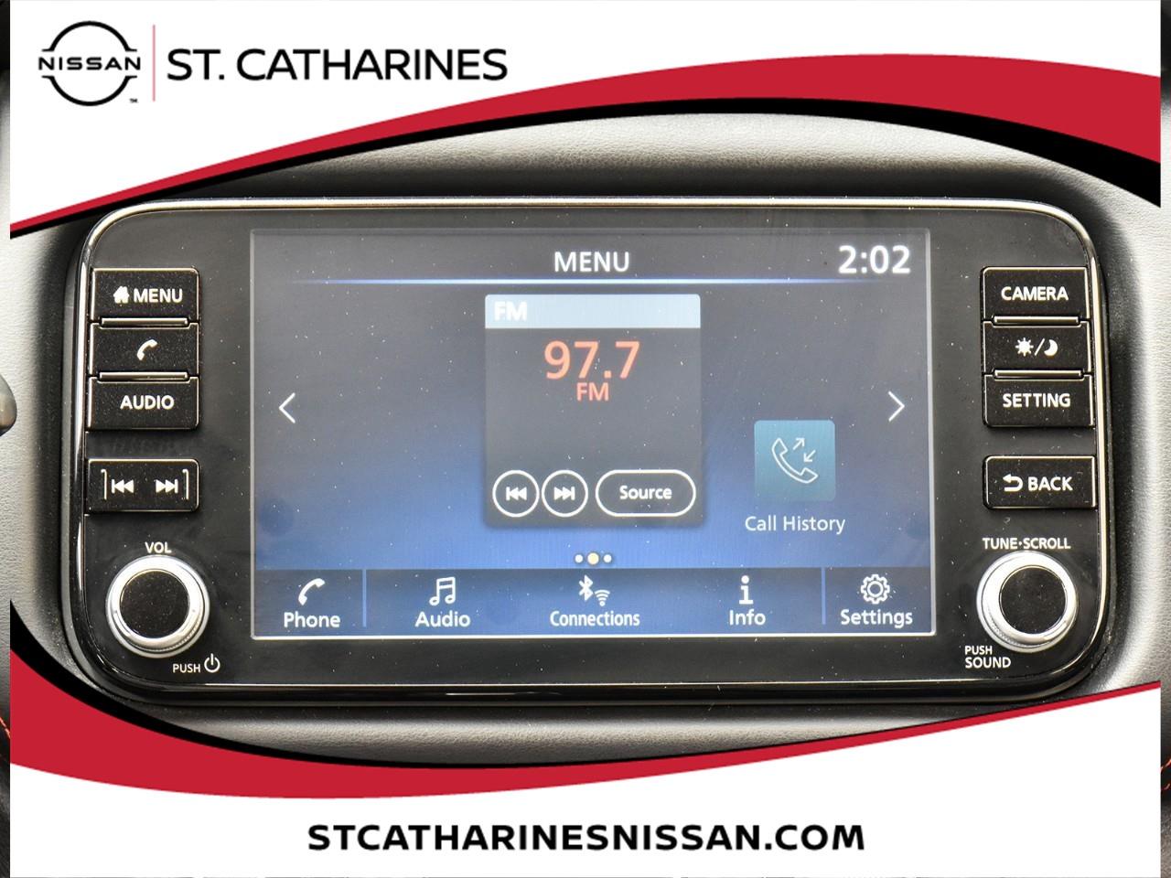 2024 Nissan Kicks SR Photo