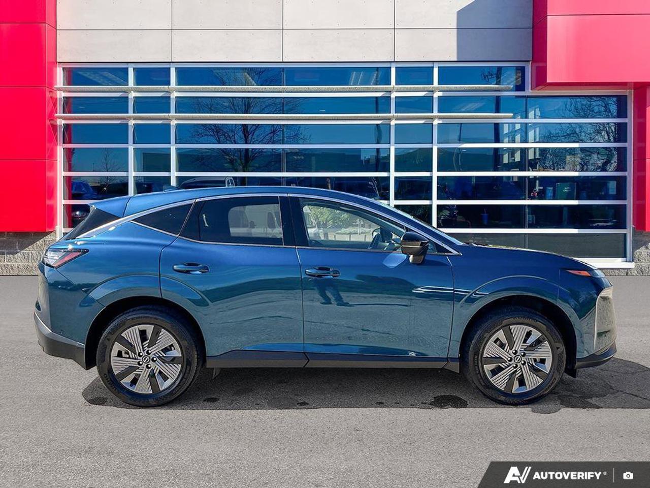 2025 Nissan Murano SL Photo