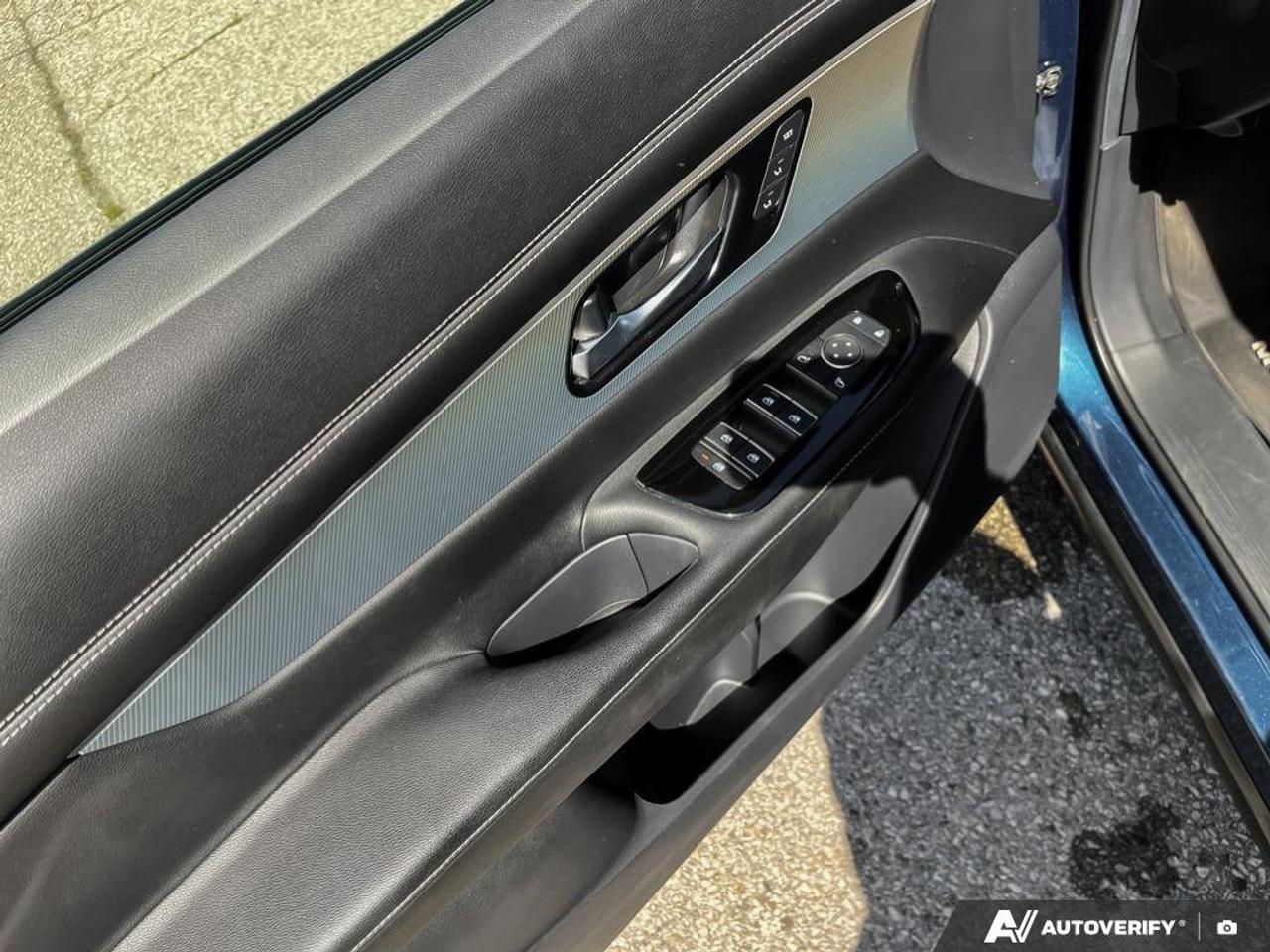 2025 Nissan Murano SL Photo