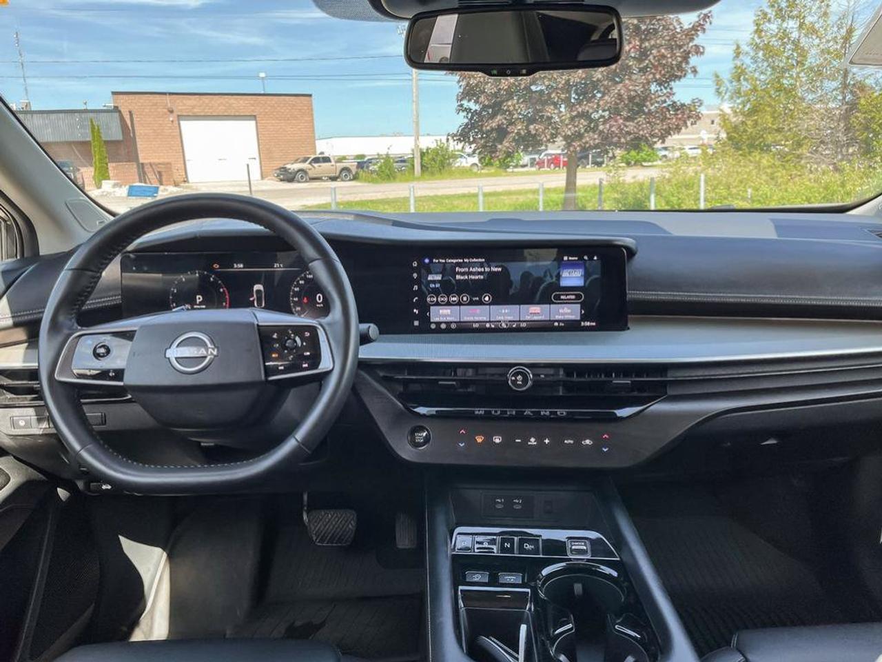 2025 Nissan Murano SL | One Owner | Clean CarFax | New Brakes | Panoramic Sunroof | Navigation | Blind-Spot| Photo