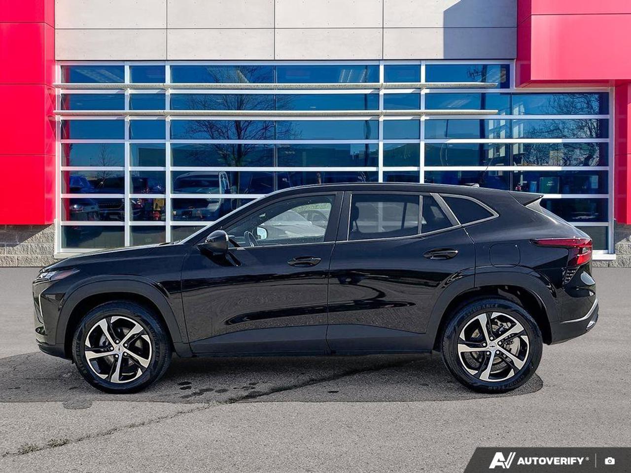 2025 Chevrolet Trax 1RS | Sunroof | CarPlay | Android Auto | Heated Seats & Steering Wheel | Lane Keep | Blind-Spot Photo