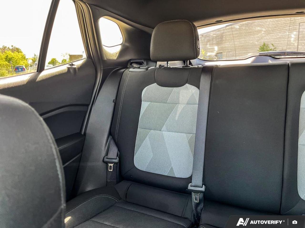 2025 Chevrolet Trax 1RS | Sunroof | CarPlay | Android Auto | Heated Seats & Steering Wheel | Lane Keep | Blind-Spot Photo