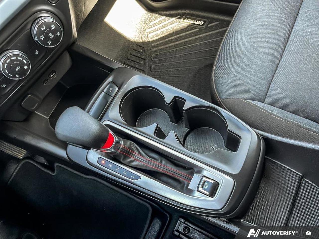 2025 Chevrolet Trax 1RS | Sunroof | CarPlay | Android Auto | Heated Seats & Steering Wheel | Lane Keep | Blind-Spot Photo