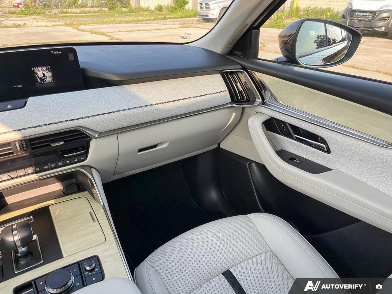 2024 Mazda CX-90 MHEV Signature Photo