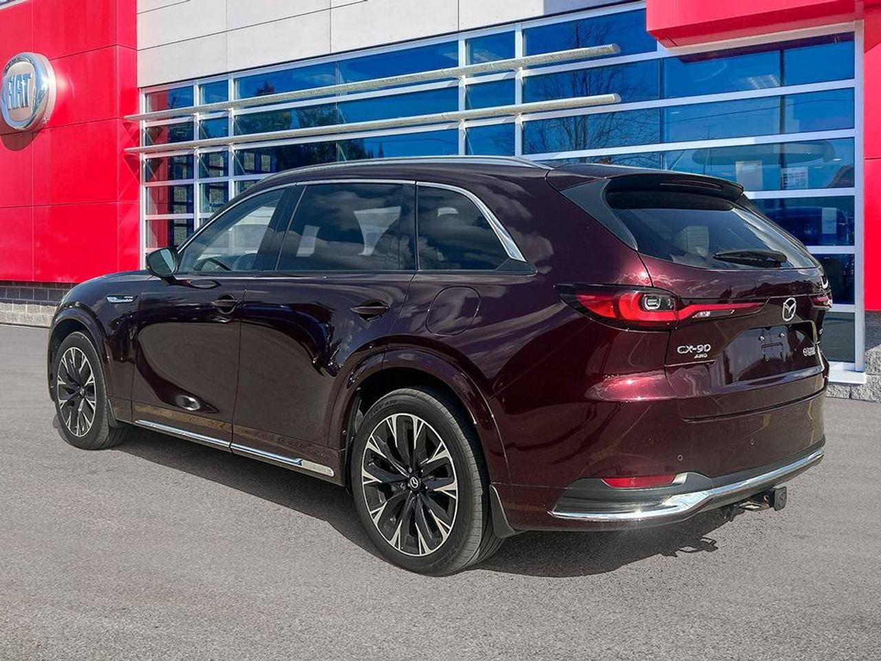 2024 Mazda CX-90 MHEV Signature | One Owner | Clean Carfax | Leather | Navigation | 6 Passenger | Ventilated Seats | Photo