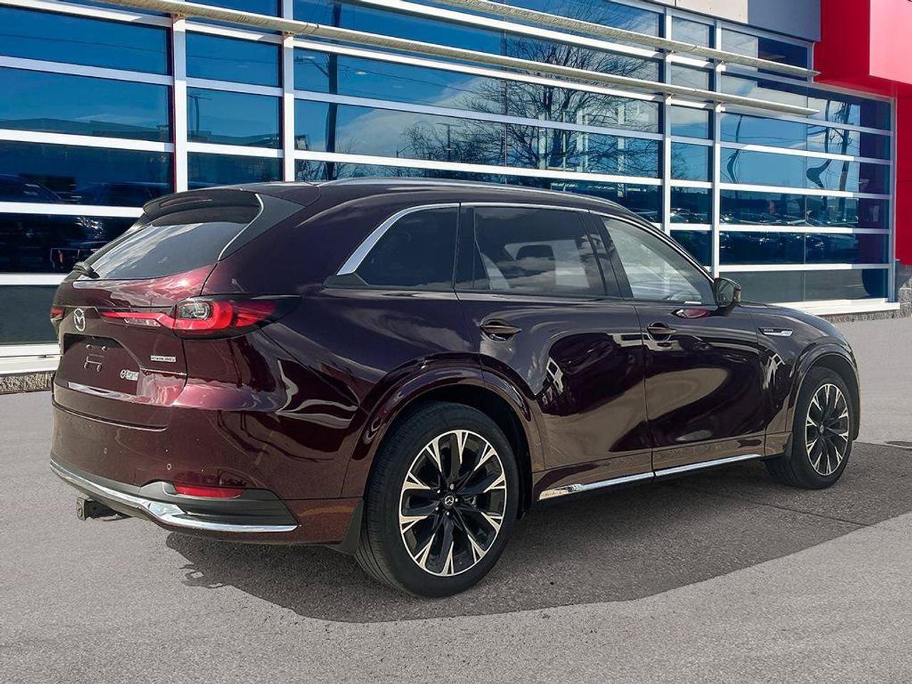 2024 Mazda CX-90 MHEV Signature | One Owner | Clean Carfax | Leather | Navigation | 6 Passenger | Ventilated Seats | Photo