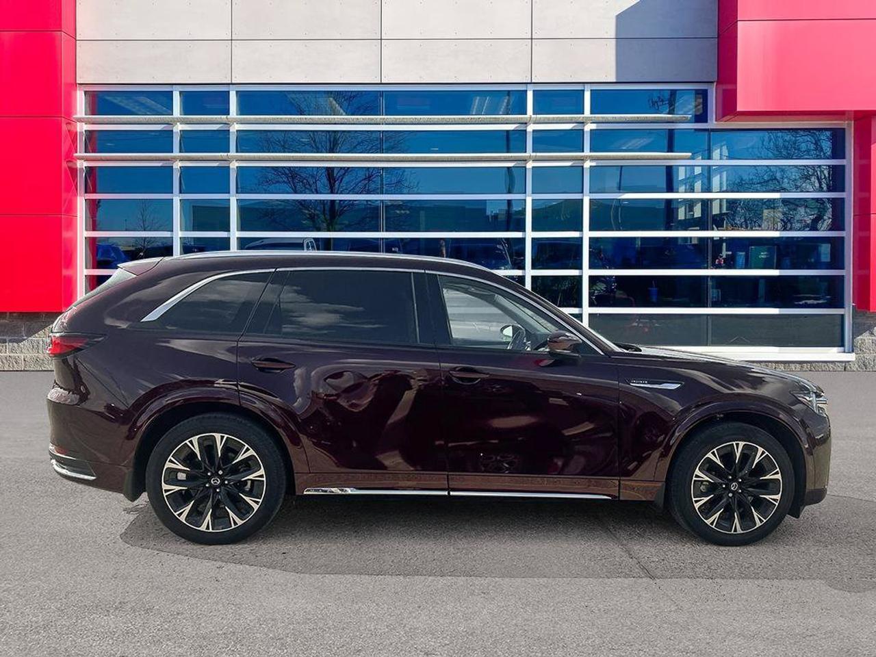 2024 Mazda CX-90 MHEV Signature | One Owner | Clean Carfax | Leather | Navigation | 6 Passenger | Ventilated Seats | Photo