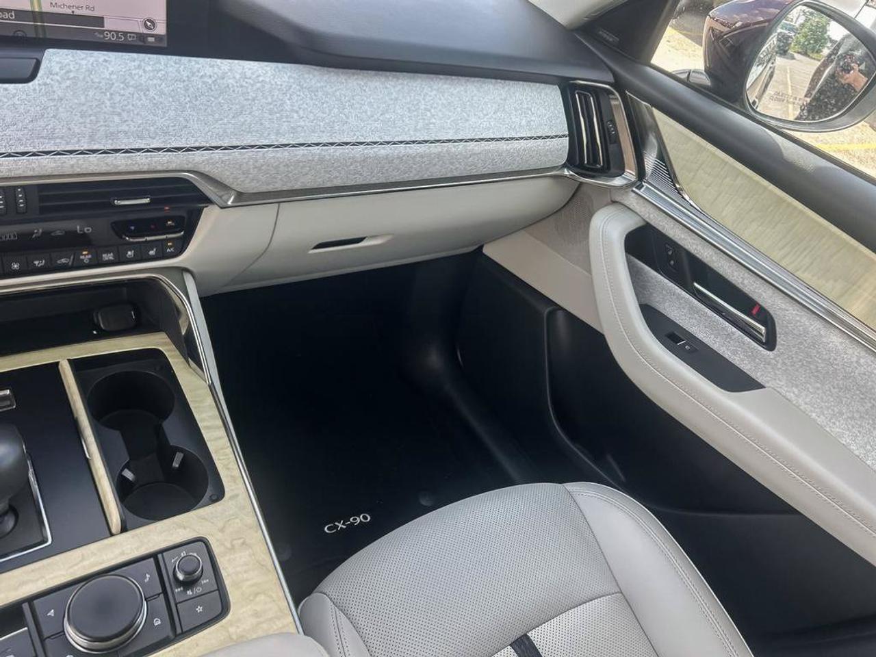2024 Mazda CX-90 MHEV Signature | One Owner | Clean Carfax | Leather | Navigation | 6 Passenger | Ventilated Seats | Photo