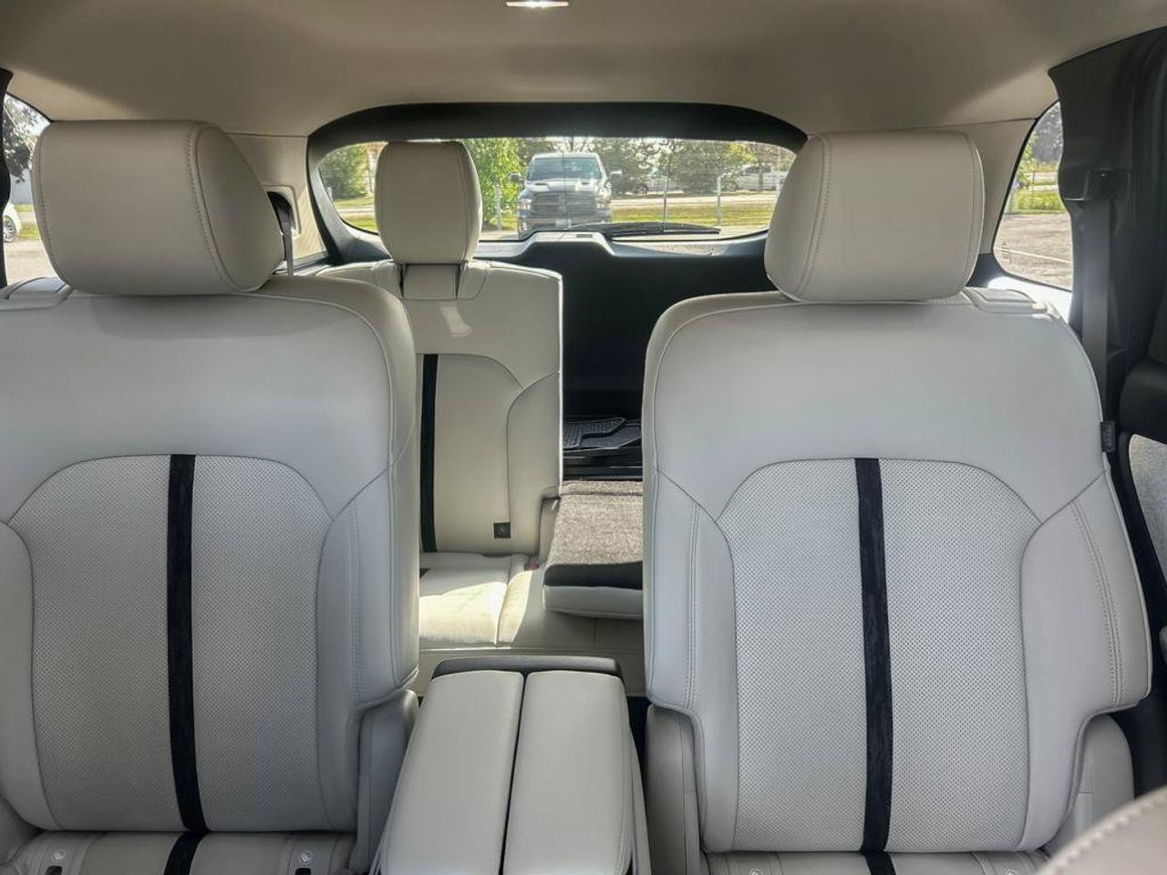 2024 Mazda CX-90 MHEV Signature | One Owner | Clean Carfax | Leather | Navigation | 6 Passenger | Ventilated Seats | Photo