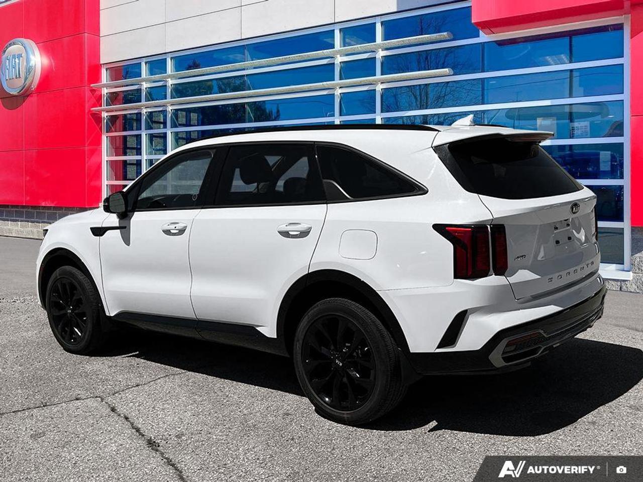 2021 Kia Sorento EX | Leather | Blind-Spot | Adaptive Cruise | Heated Steering Wheel | Heated Seats | CarPlay | Photo