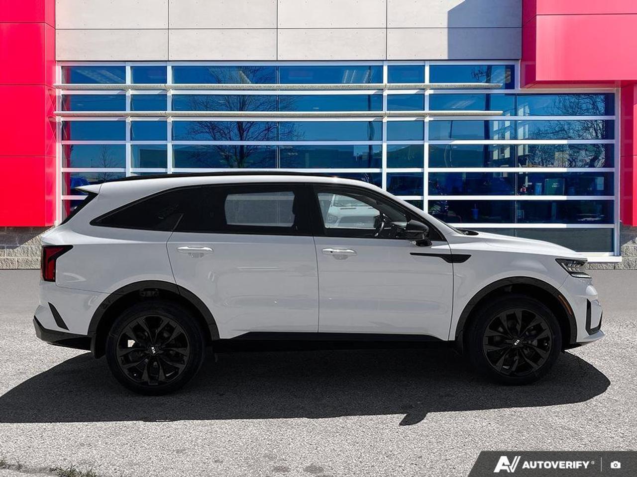2021 Kia Sorento EX | Leather | Blind-Spot | Adaptive Cruise | Heated Steering Wheel | Heated Seats | CarPlay | Photo