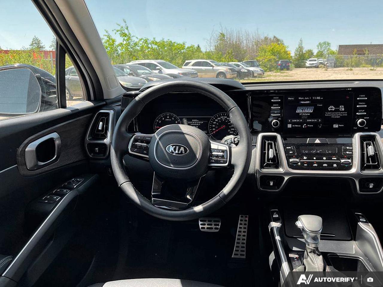 2021 Kia Sorento EX | Leather | Blind-Spot | Adaptive Cruise | Heated Steering Wheel | Heated Seats | CarPlay | Photo