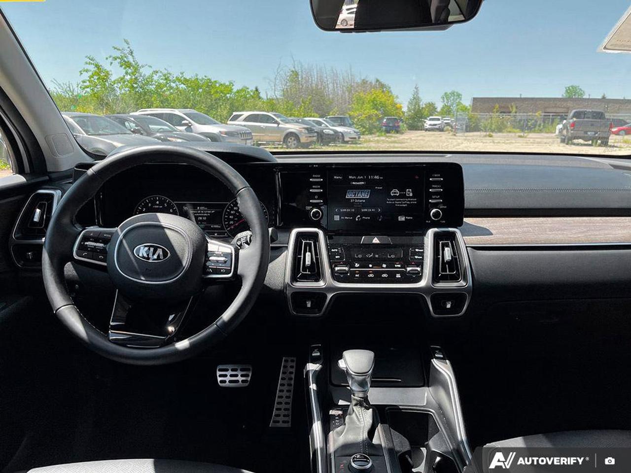 2021 Kia Sorento EX | Leather | Blind-Spot | Adaptive Cruise | Heated Steering Wheel | Heated Seats | CarPlay | Photo