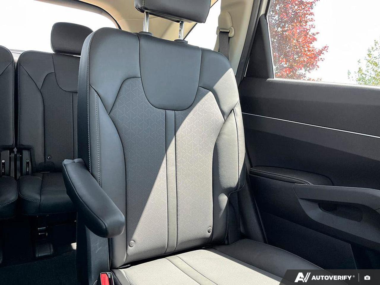 2021 Kia Sorento EX | Leather | Blind-Spot | Adaptive Cruise | Heated Steering Wheel | Heated Seats | CarPlay | Photo