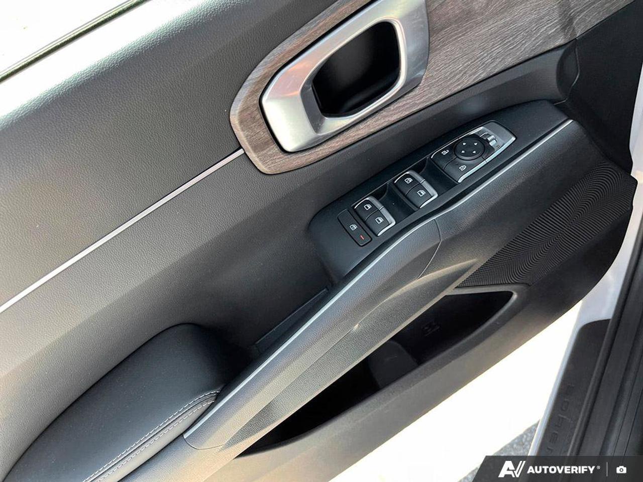 2021 Kia Sorento EX | Leather | Blind-Spot | Adaptive Cruise | Heated Steering Wheel | Heated Seats | CarPlay | Photo