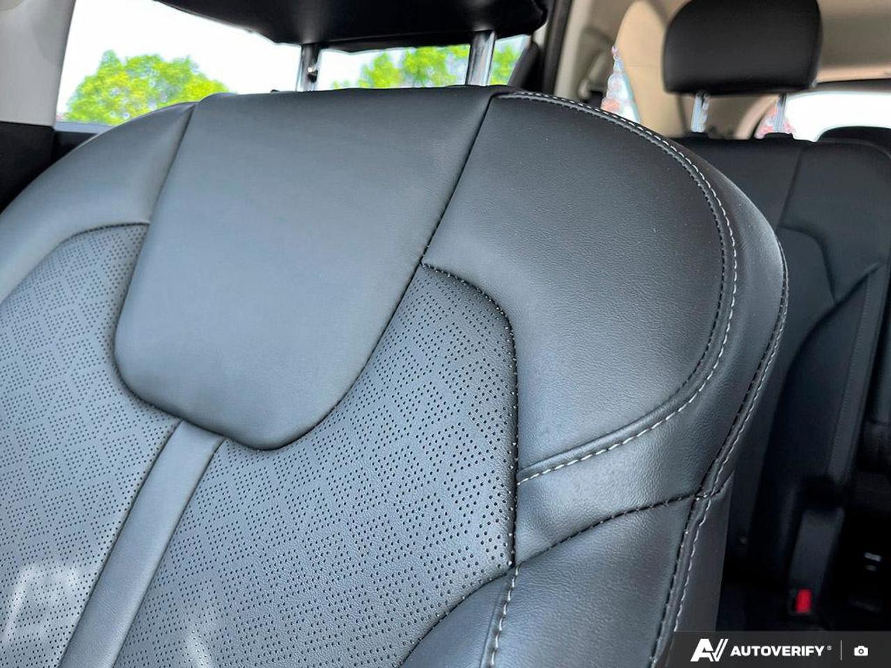 2021 Kia Sorento EX | Leather | Blind-Spot | Adaptive Cruise | Heated Steering Wheel | Heated Seats | CarPlay | Photo