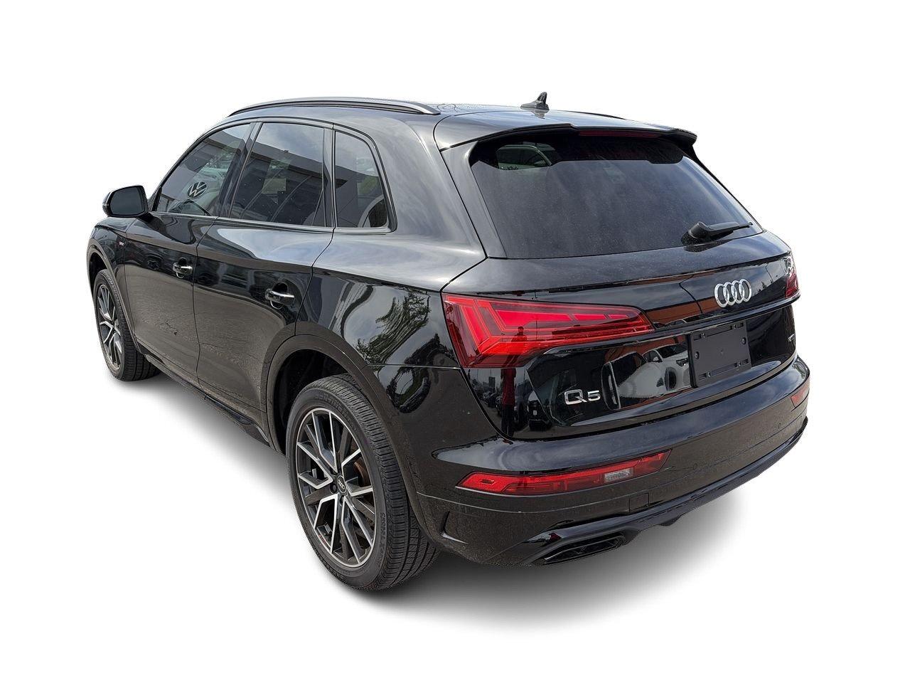 2022 Audi Q5 45 2.0T Progressiv quattro 7sp S Tronic Leather  A Photo