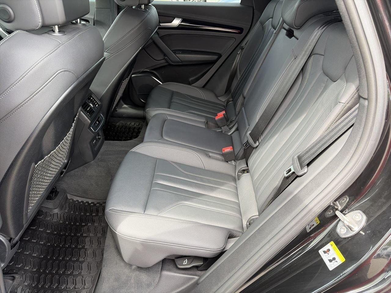 2022 Audi Q5 45 2.0T Progressiv quattro 7sp S Tronic Leather  A Photo