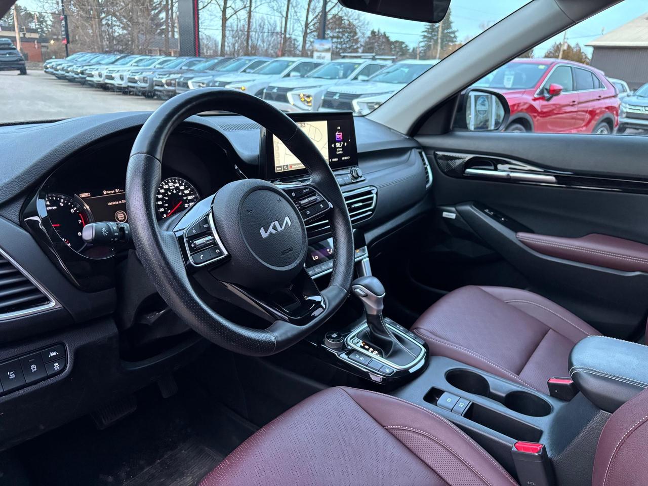 2023 Kia Seltos SX Turbo w/Black Interior 4dr All-Wheel Drive Photo