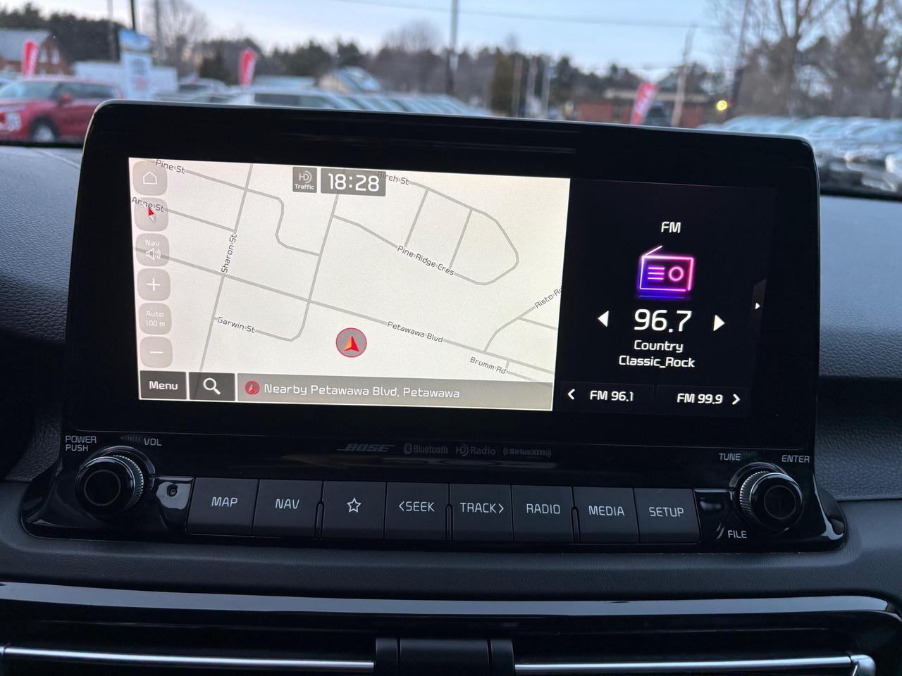 2023 Kia Seltos SX Turbo w/Black Interior 4dr All-Wheel Drive Photo