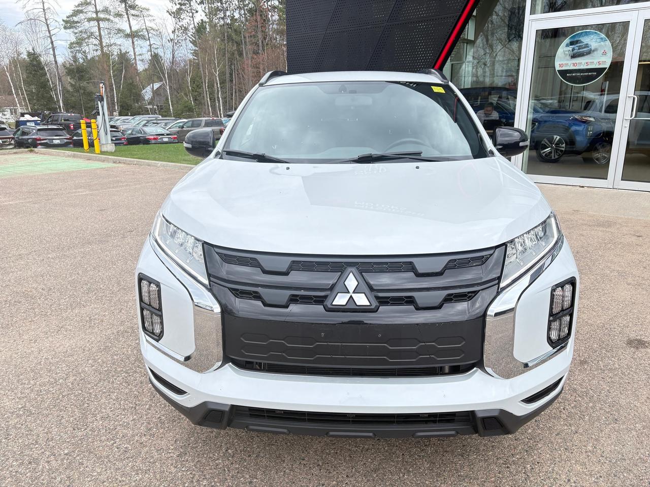 2023 Mitsubishi RVR LE 4dr AWC Photo