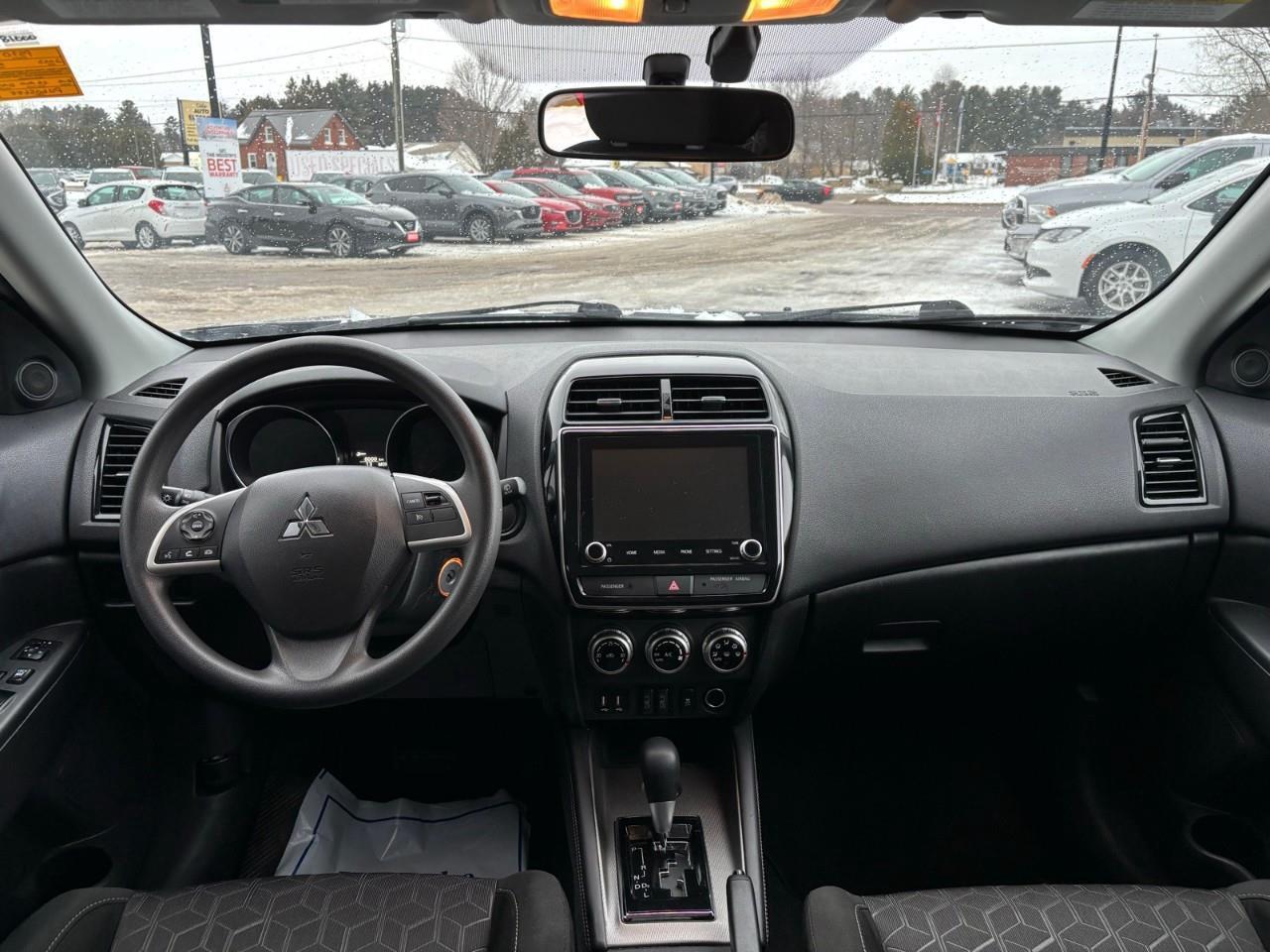 2023 Mitsubishi RVR ES 4dr AWC Photo