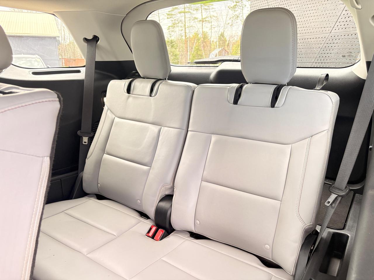 2025 Ford Explorer Active 4dr 4x4 Photo
