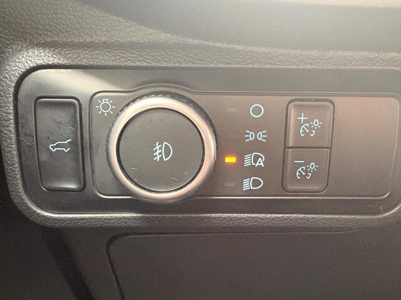 2025 Ford Explorer Active 4dr 4x4 Photo