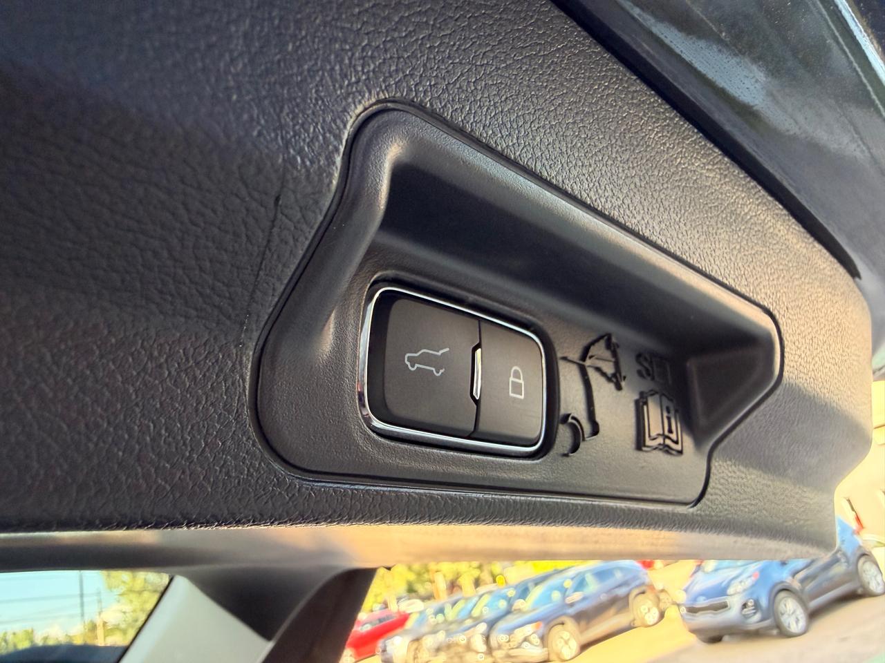 2025 Ford Explorer Active 4dr 4x4 Photo