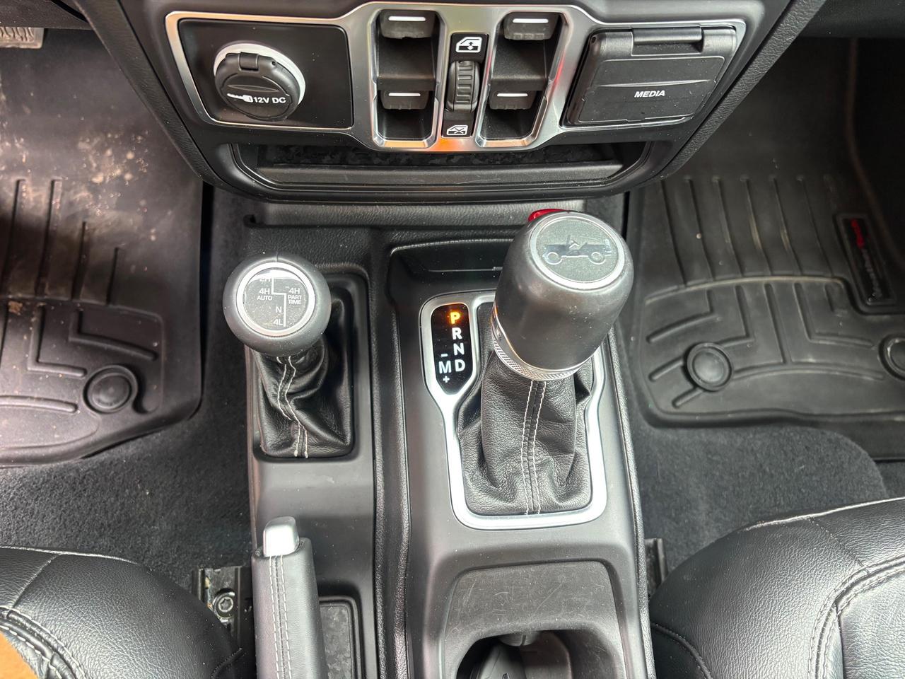 2019 Jeep WRANGLER UNLIMITED Sahara 4dr 4x4 Photo