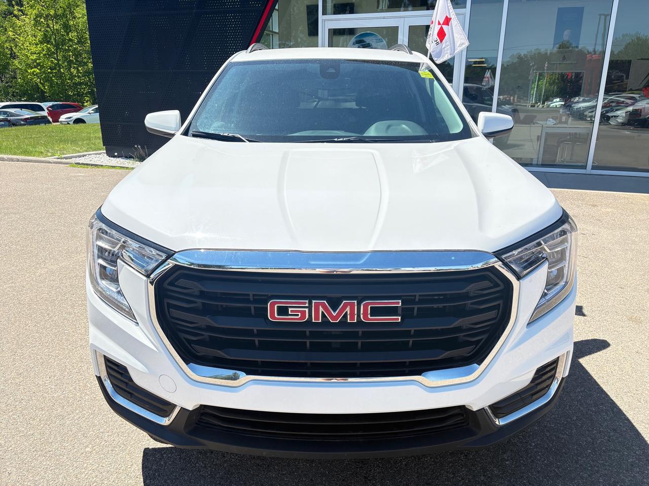 2024 GMC Terrain SLE 4dr All-Wheel Drive Photo