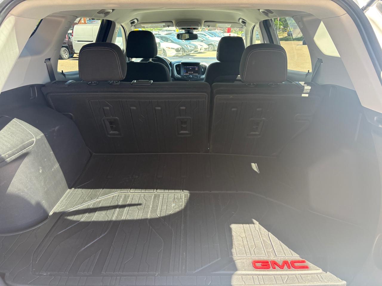 2024 GMC Terrain SLE 4dr All-Wheel Drive Photo