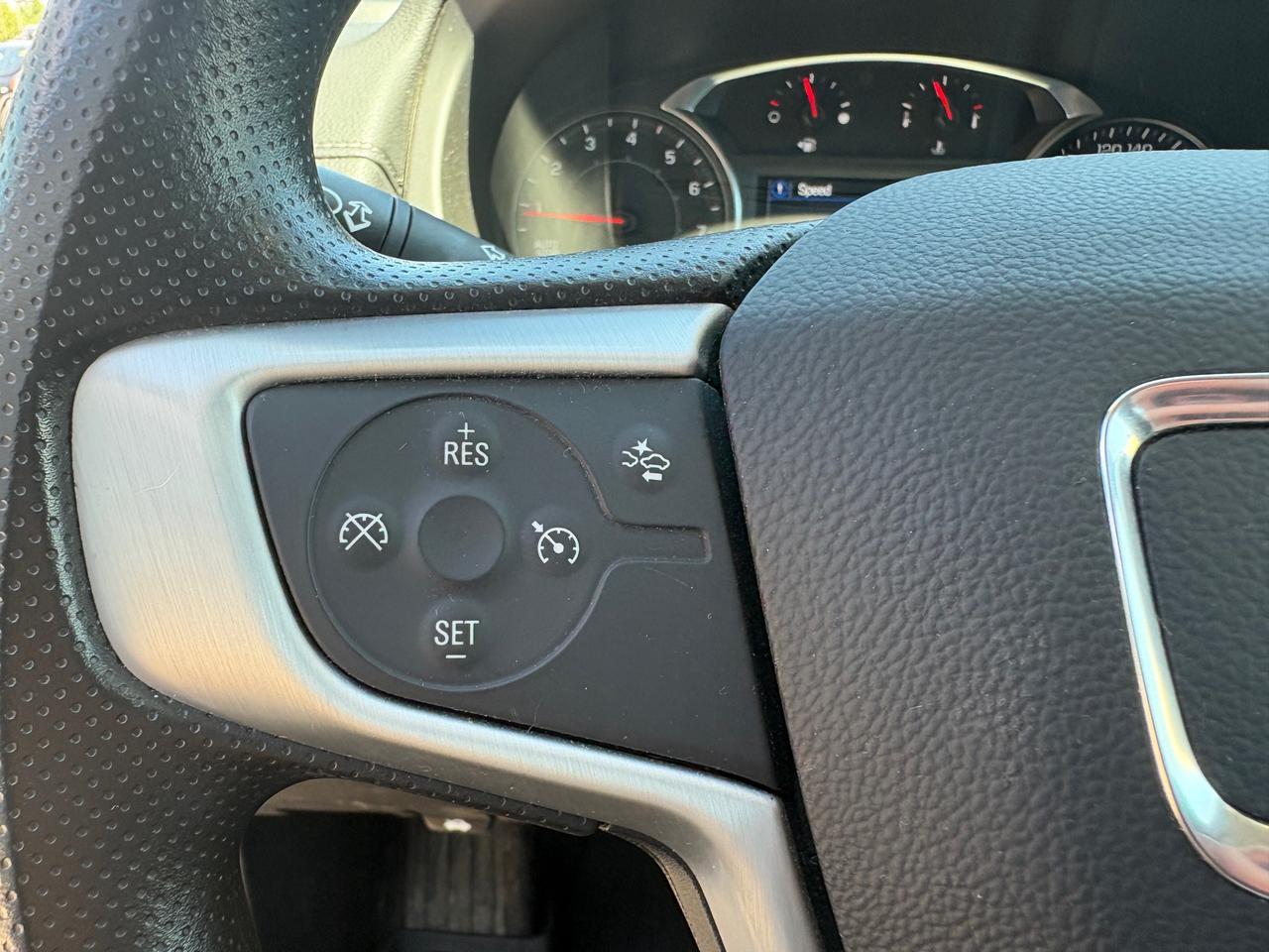 2024 GMC Terrain SLE 4dr All-Wheel Drive Photo