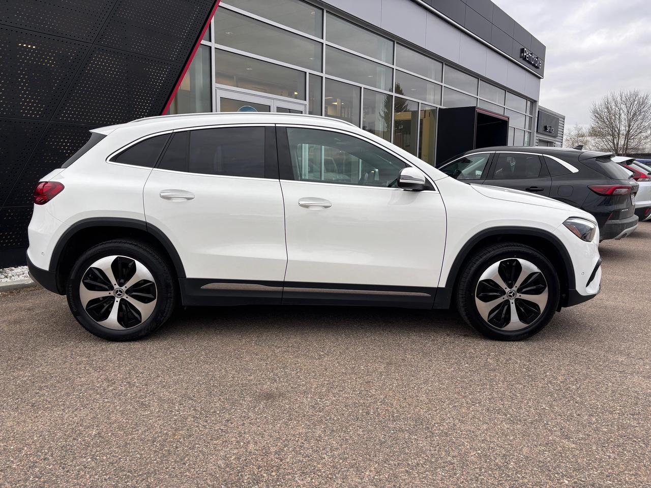 2024 Mercedes-Benz GLA 250 Base GLA 250 4dr All-Wheel Drive 4MATIC Photo3