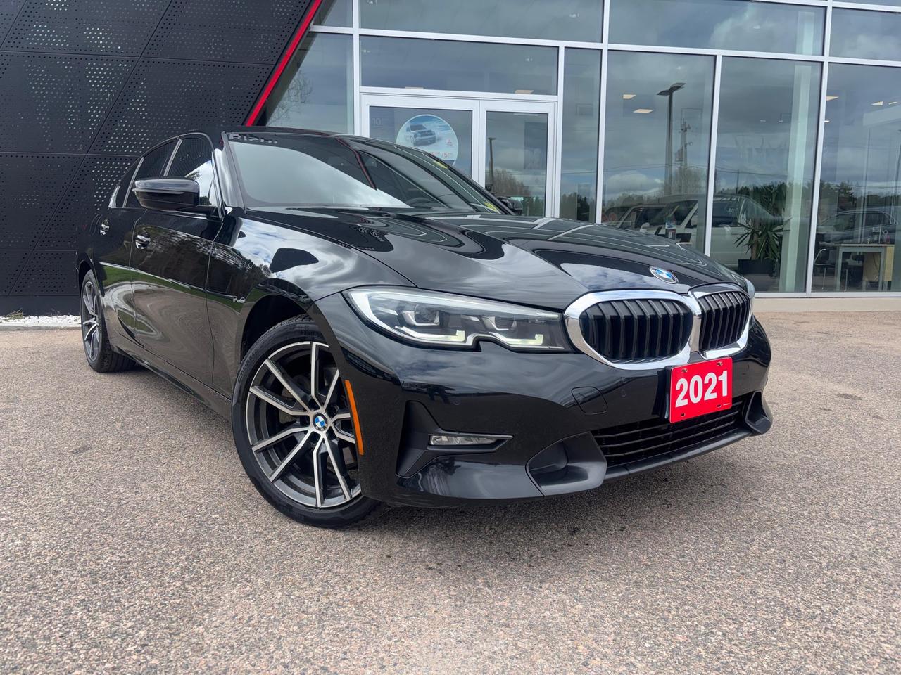 2021 BMW 330 i xDrive 4dr All-Wheel Drive Sedan Photo